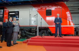 На торжественную церемонию запуска движения скоростных поездов был приглашен мэр города Москвы Сергей Собянин