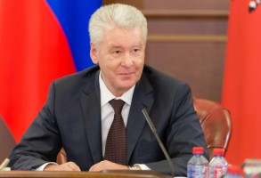 В ходе встречи столичный градоначальник Сергей Собянин сообщил, что с этого года размер выплат будет увеличен на 2 тысячи рублей