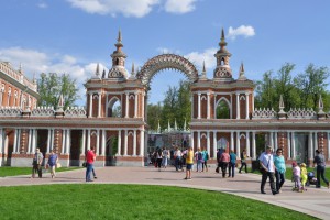 Учреждения культуры Южного округа этим летом организуют для москвичей занятия на свежем воздухе 