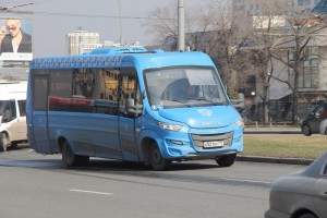 30 маршрутов автобусов и троллейбусов в Москве заранее перешли на осенний режим работы