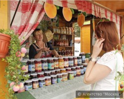 Жители и гости столицы с 15 июля по 7 августа смогут посетить обновленный фестиваль «Московское варенье. Дары природы»