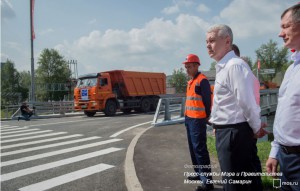 Мэр Москвы Сергей Собянин открыл движение по новому путепроводу