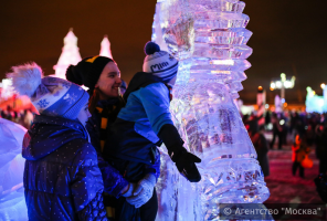 Новогодние гулянья в Москве