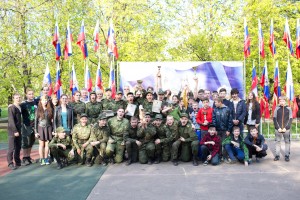 Военно-патриотическая игра «Зарница» в сквере «Школьный»