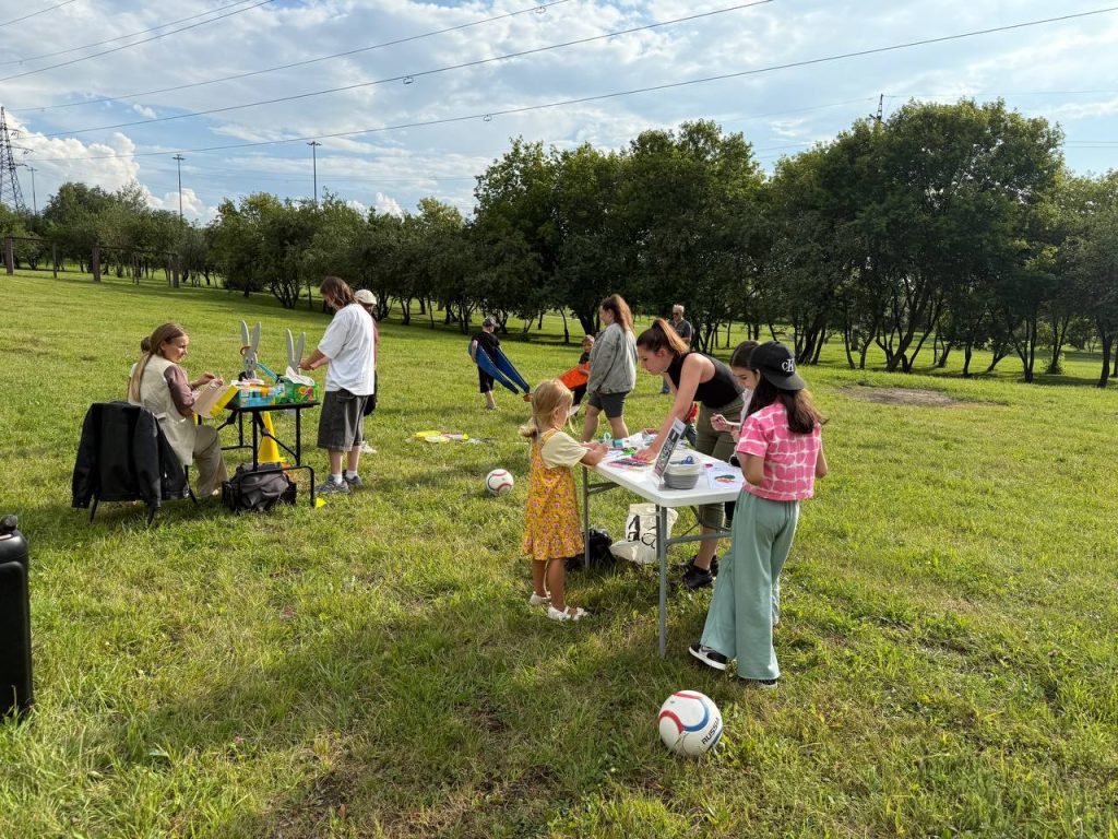 Сотрудники Культурного центра «Дружба» провели детскую тематическую программу. Фото: официальный Telegram-канал Культурного центра «Дружба»