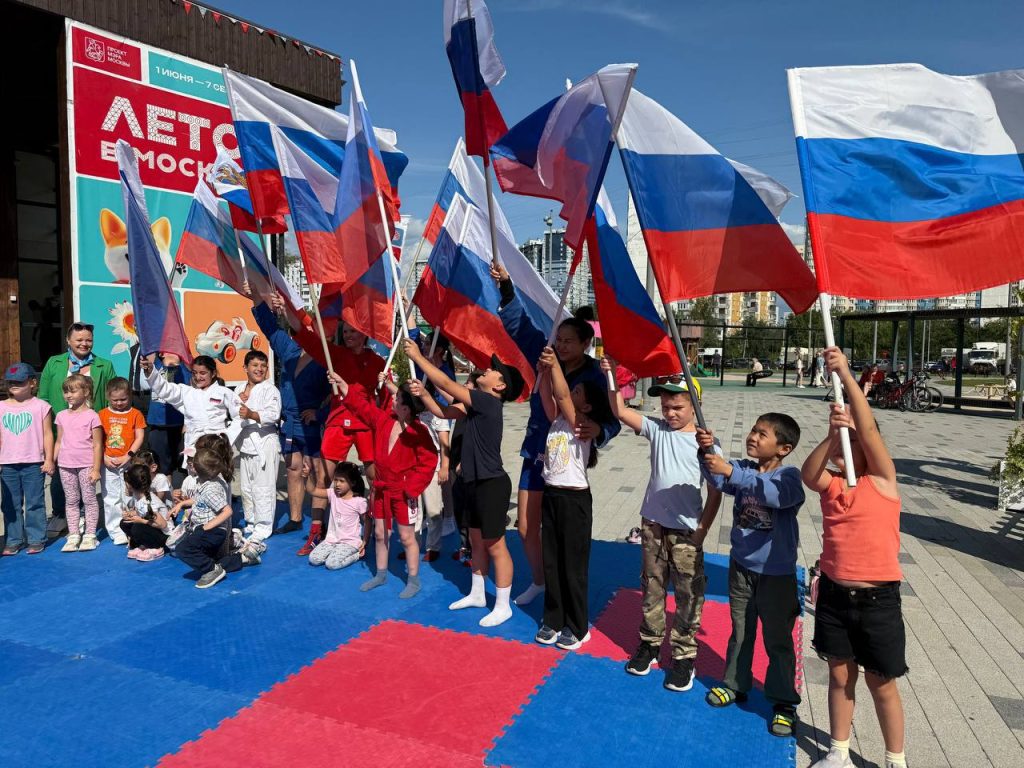 Сотрудники КЦ «Дружба» организовали мероприятие в четь Дня физкультурника. Фото: официальная страница Культурного центра «Дружба» в социальных сетях