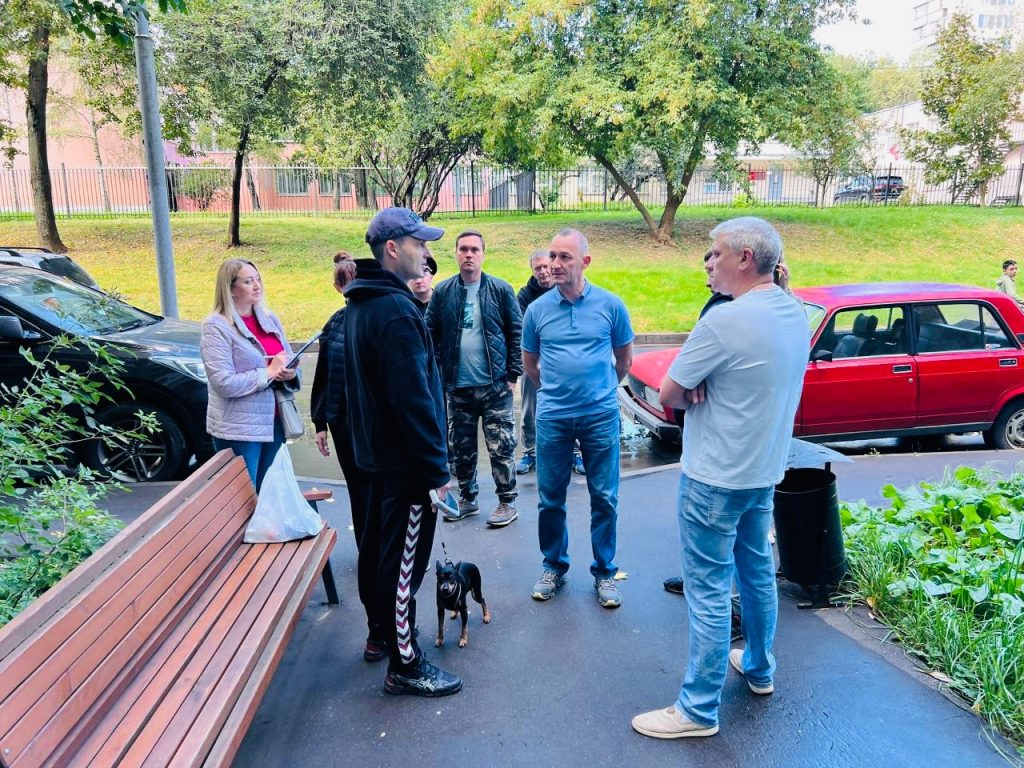 Плановый обход территории провели в Бирюлеве Западном. Фото: страница управы района Бирюлево Западное в социальных сетях