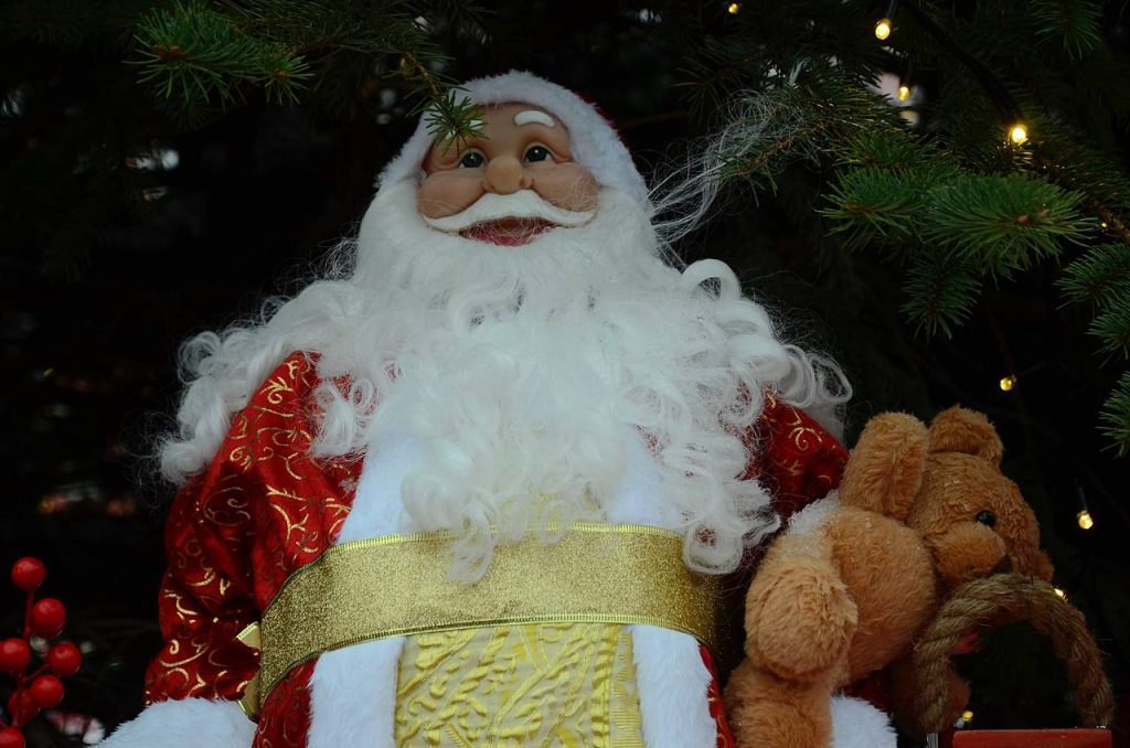 Ученики школы №667 поговорили о Деде Морозе. Фото: Анна Быкова, «Вечерняя Москва»