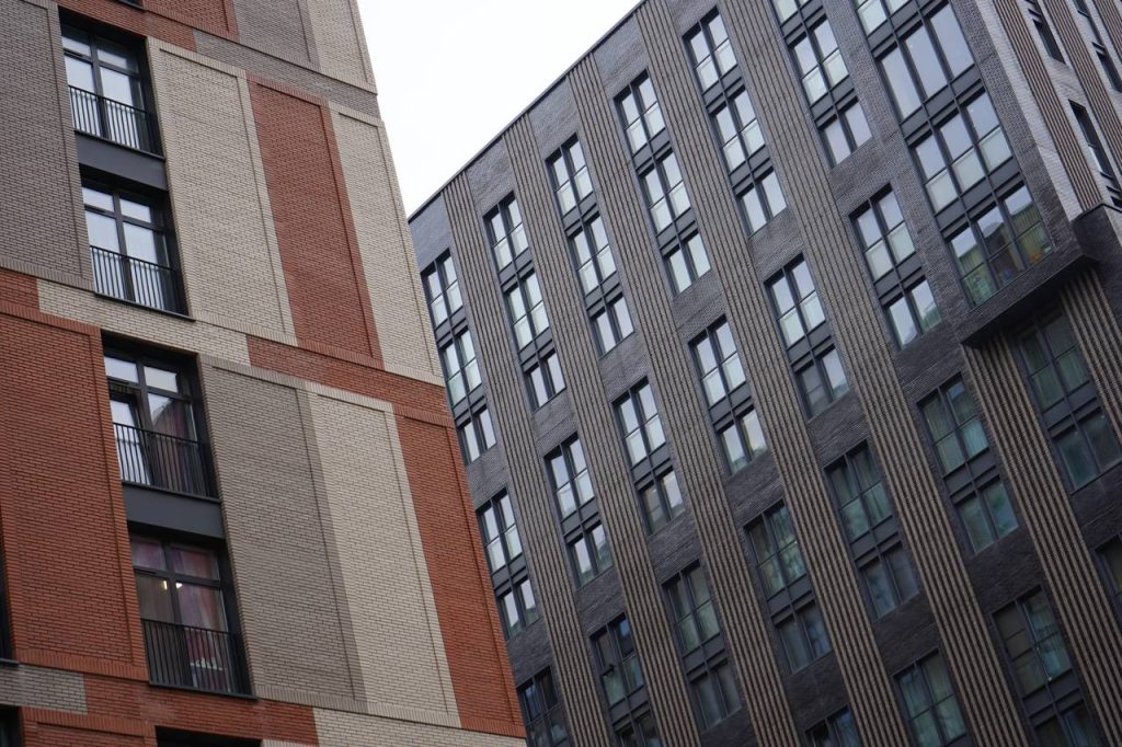 Обход территории района провел глава управы. Фото: Анна Быкова, «Вечерняя Москва»