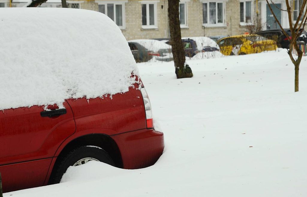 Свыше 50 брошенных автомобилей убрали в Бирюлеве Западном в этом году. Фото: Анна Быкова, «Вечерняя Москва»