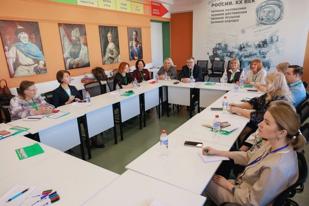 Советник директора ОКГ «Столица» приняла участие в научно-практической лаборатории. Фото: страница ОКГ «Столица» в социальных сетях