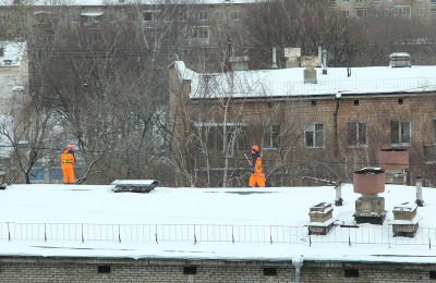 ГБУ «Жилищник района Бирюлево Западное» создал бригады для очистки кровель от снега