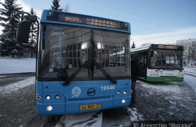 В Москве закупят более 100 автобусов повышенной вместимости, которые смогут перевозить в два раза больше пассажиров