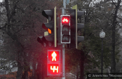 До 25 марта светофоры и дорожные знаки столицы подготовят к эксплуатации в весенне-летний период