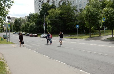 На Булатниковской улице восстановят дорожную разметку
