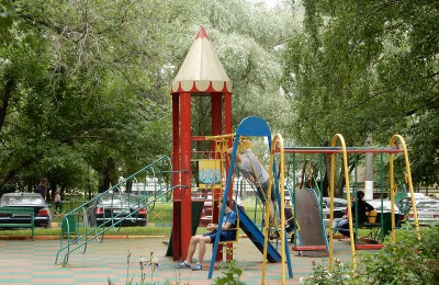 Детская площадка в районе Бирюлево Западное