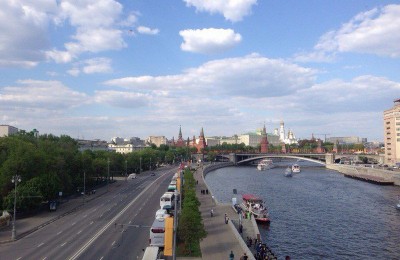 Столичные власти планируют в ближайшие годы благоустроить более 100 км набережных Москвы-реки