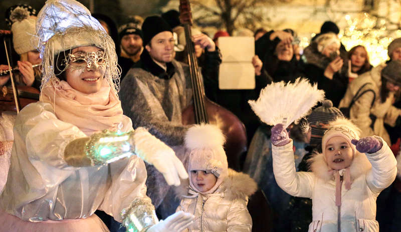 Жители Бирюлева Западного смогут принять участие в фестивале «Путешествие в Рождество»
