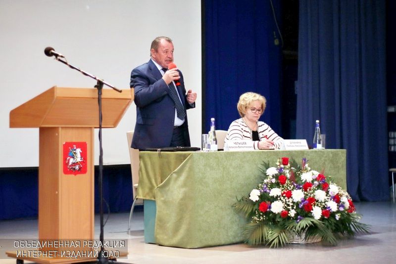 Алексей Челышев провел встречу с жителями района Зябликово
