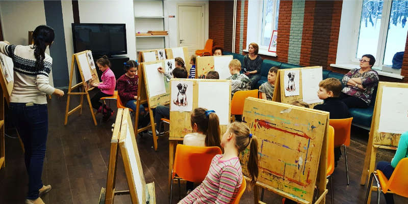 В местном культурном центре состоялся мастер-класс по живописи