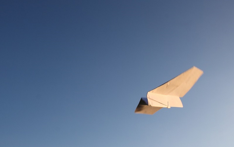 пиксабай бумажный самолетик