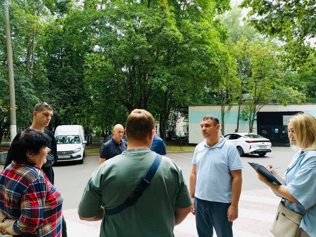 Активисты Молодежной палаты Бирюлева Западного присоединилась к обходу дворов. Фото: официальная страница Молодежной палаты района Бирюлево Западное в социальных сетях