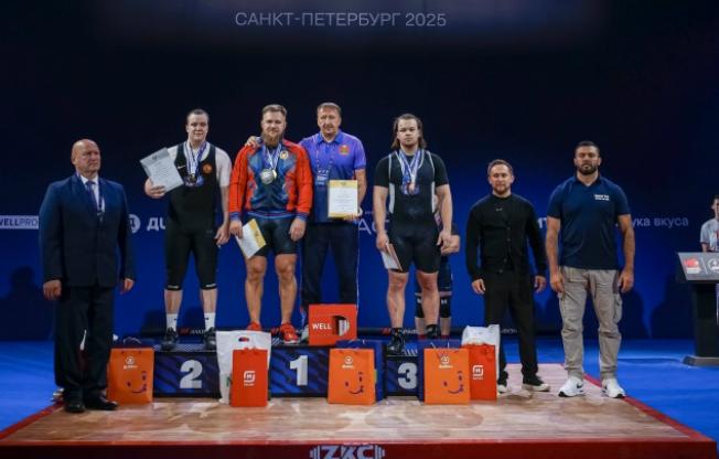 Спортсмены ФСО «Юность Москвы» завоевали медали тяжелоатлетических соревнований. Фото: официальная страница Физкультурно-спортивного объединения «Юность Москвы» в социальных сетях