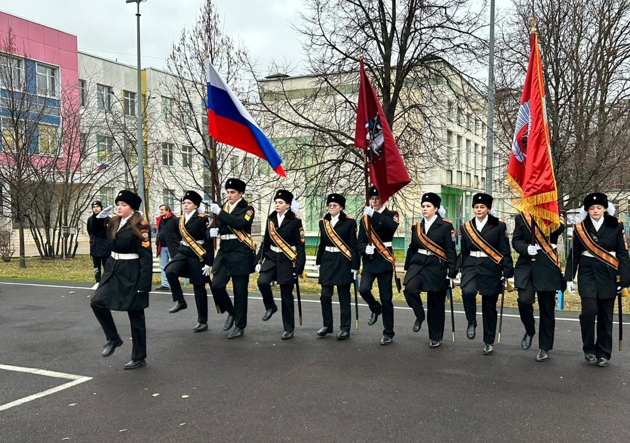 Марш кадет провели в школе №667. Фото: официальная страница школы №667 в социальных сетях