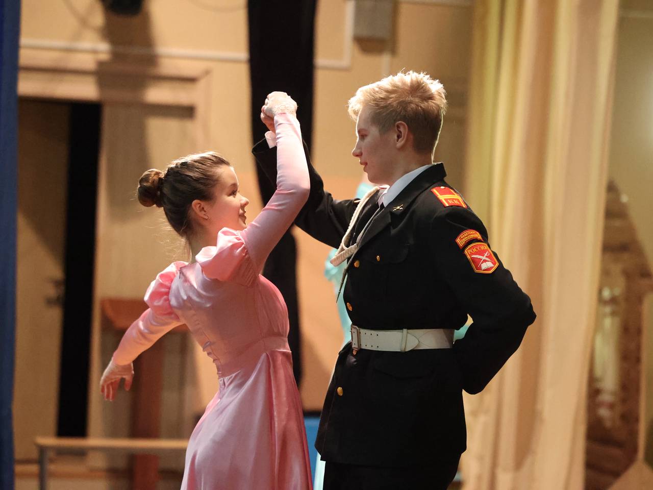Кадеты школы №2001 приняли участие в международном кремлевском кадетском балу. Фото: Владимир Смоляков, «Вечерняя Москва»