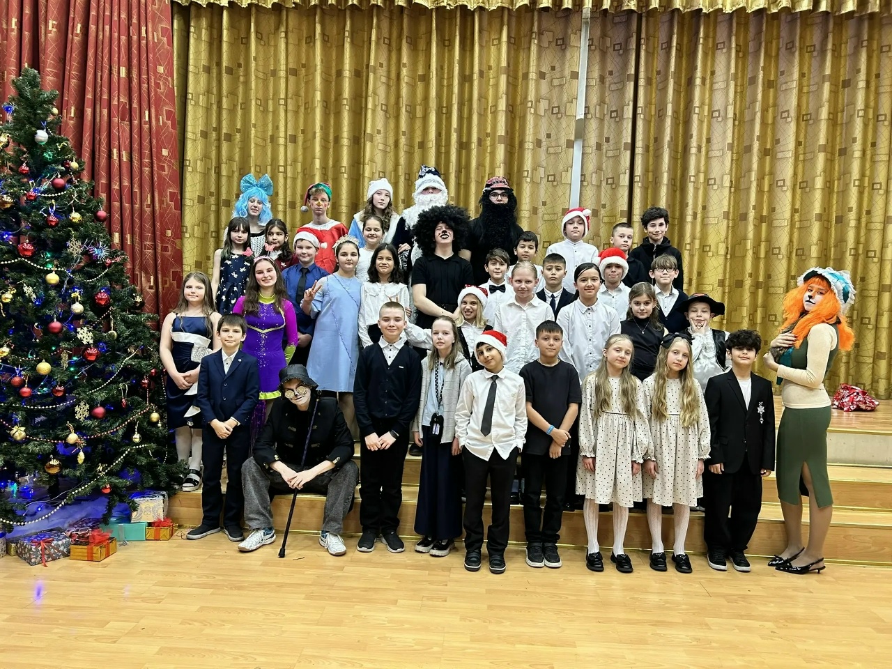 Ученики школы №667 приняли участие в новогоднем квесте. Фото: страница школы №667 в социальных сетях