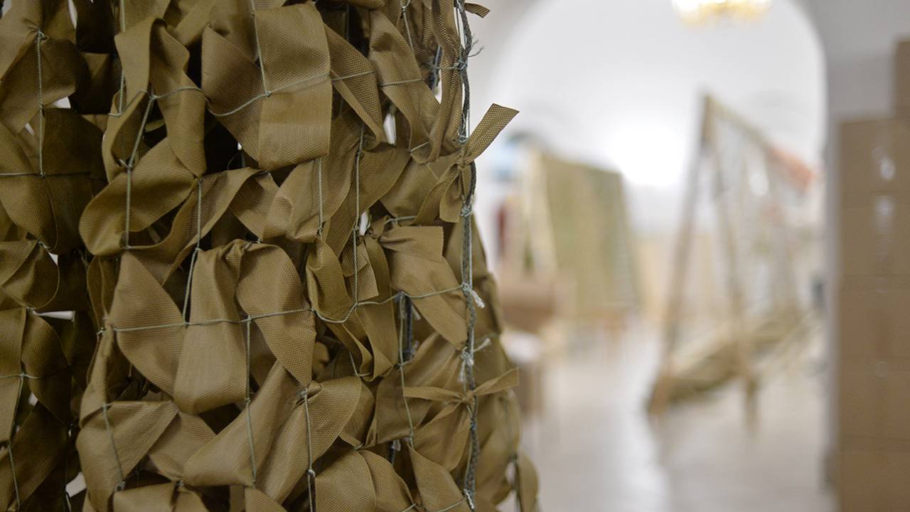 Мастер-класс по плетению маскировочных сетей пройдет в КЦ «Дружба». Фото: Александр Кочубей, «Вечерняя Москва»